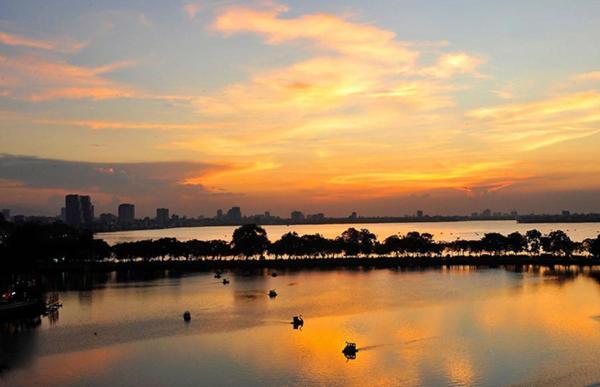Netland Westlake Legacy Suites 河内 外观 照片